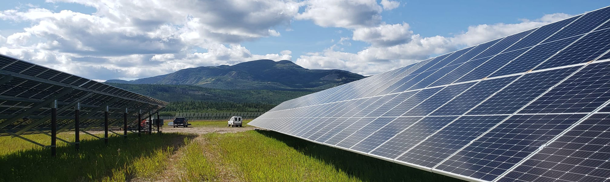 Fixed tilt vs Single axis solar racking mounting